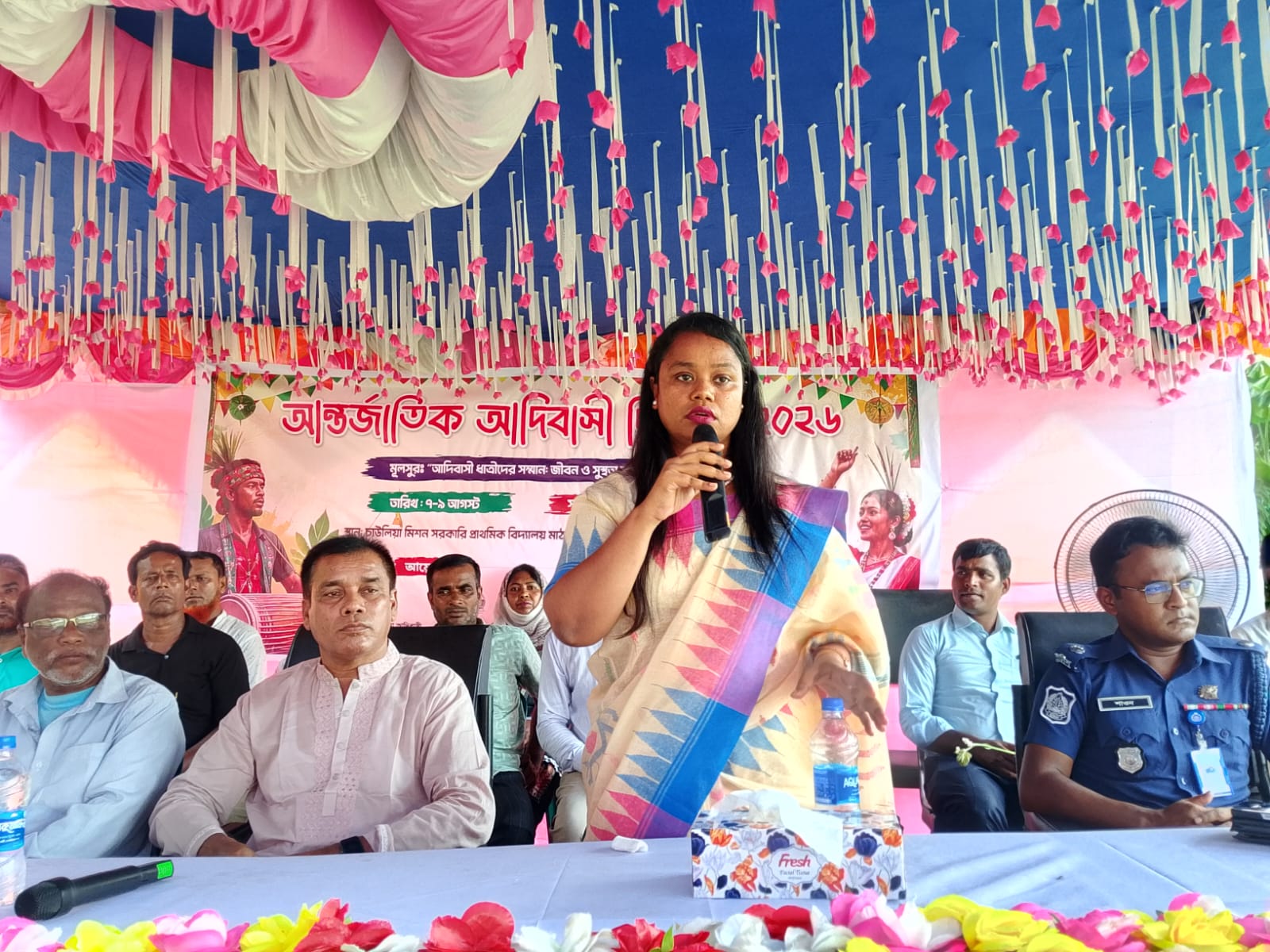 আন্তর্জাতিক আদিবাসী দিবস উপলক্ষে বীরগঞ্জে আলোচনা সভা